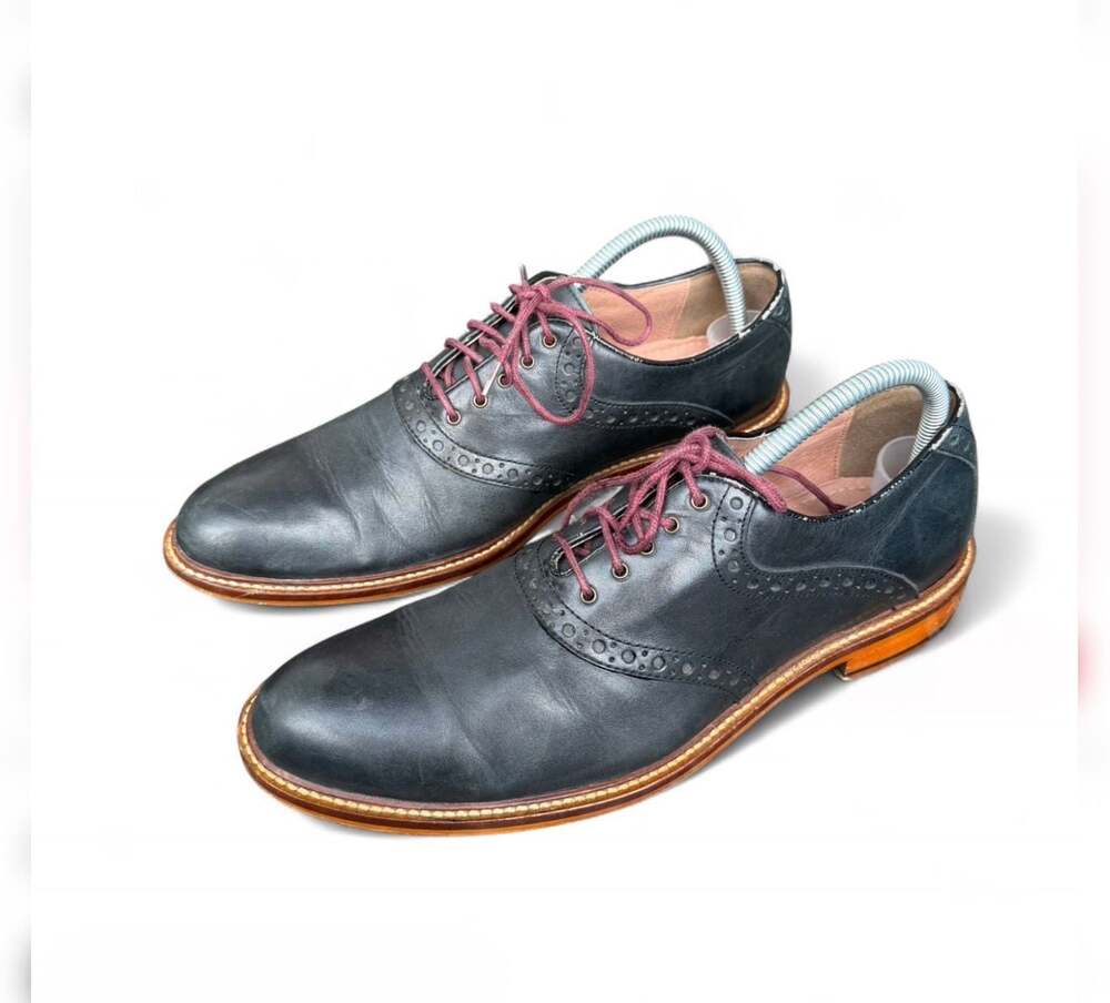 Size 8.5 Aston Grey Collection Leather Wingtip Oxford